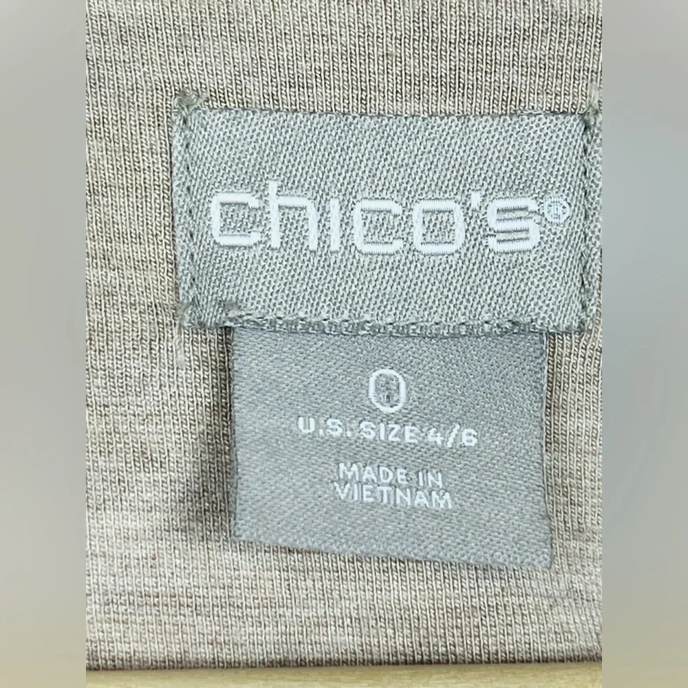 Chico’s oatmeal color knit lined lightweight blazer, size 0 = 4/6.